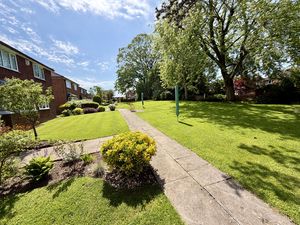 Gardens - click for photo gallery